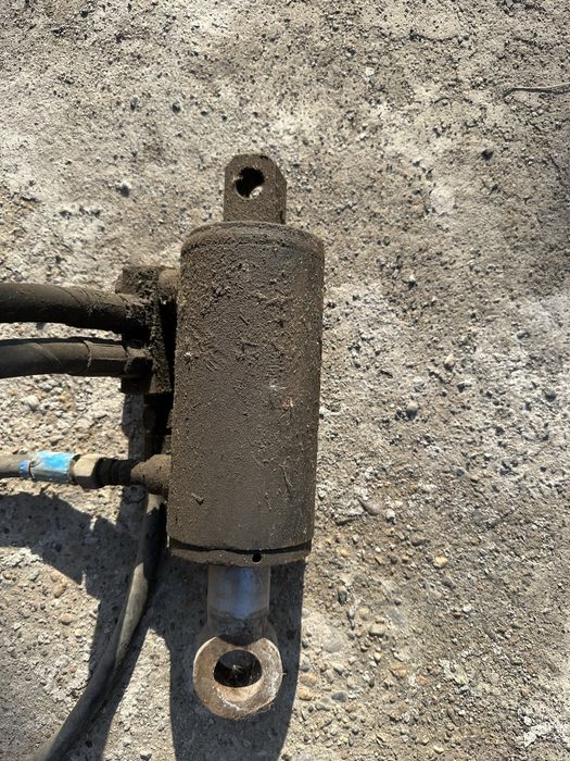 Цилиндр гидравлический