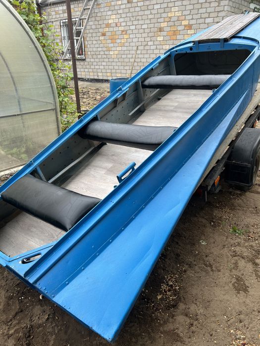 Продам лодку Казанку