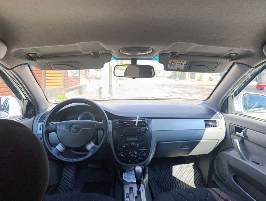 Gentra автомат сотилади