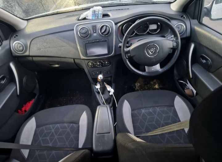 Bot Parte Fata Bara Capota Faruri Aripa Usa Dacia Sandero Stepway