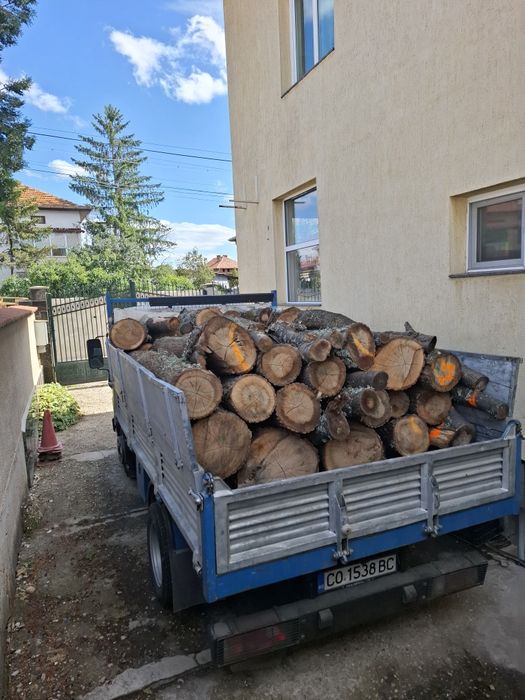 Дърва за огрев метрови  и нацепени