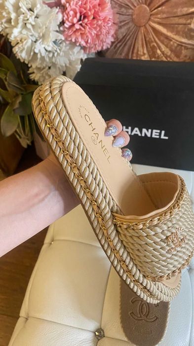 Чехли Шанел*н.39*Chanel braided slippers