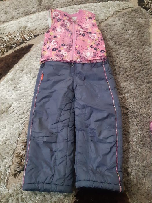 Продам куртку на мальчика