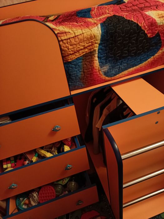 Детская кровать продам