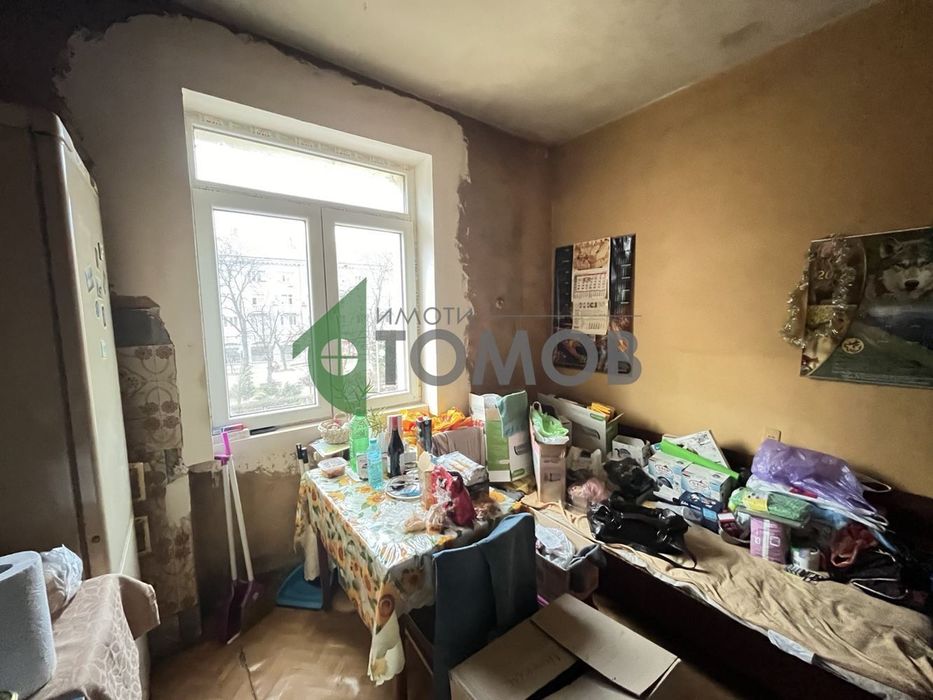 Продава се Двустаен апартамент в Шумен, Център - 75 кв.м за 1360 €/кв.м - Снимка #4