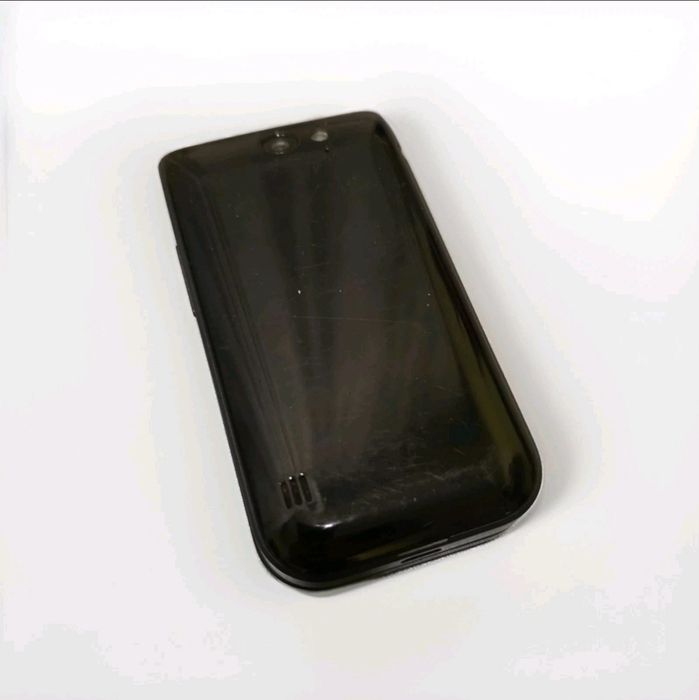 Nokia 2720 Flip *в много добро състояние*