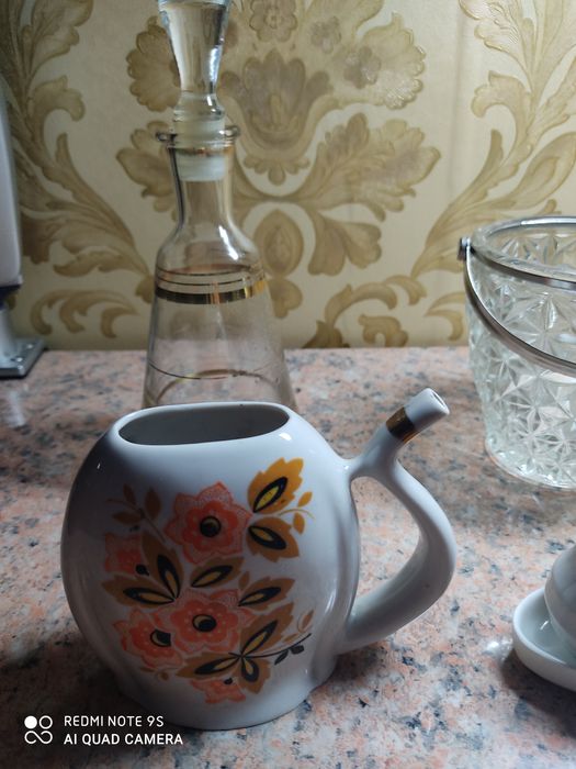 Продам вазы конфетницы графины