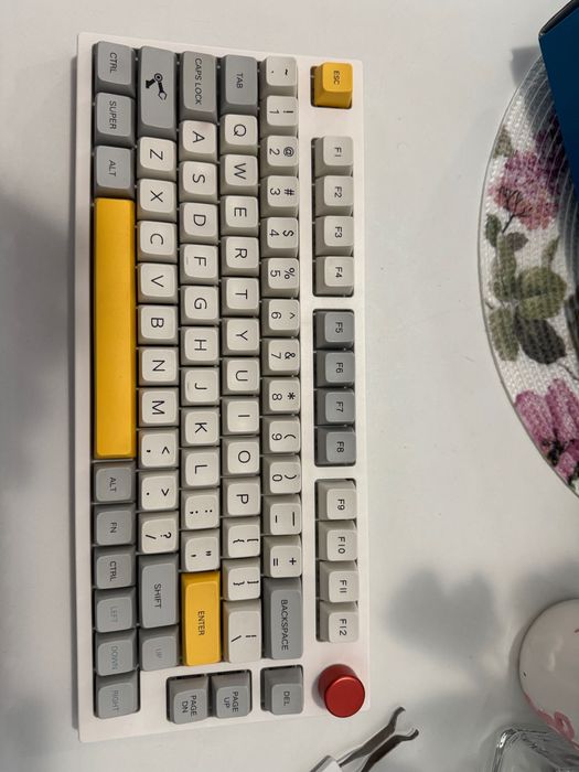 Геймърска клавиатура Epomaker TH80