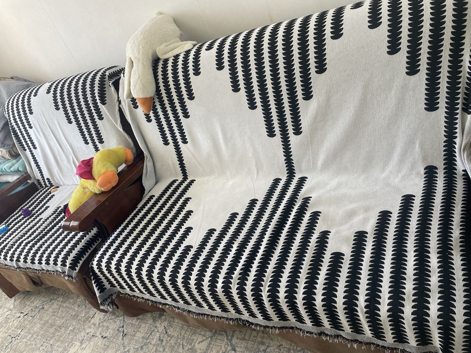 Срочно продам диван