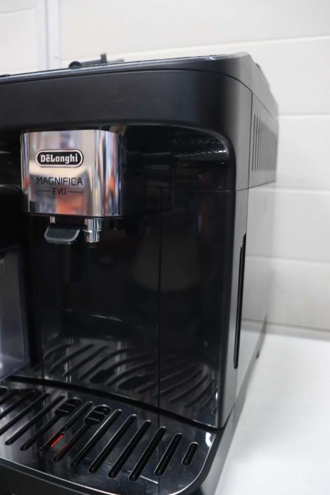 De'Longhi Magnifica Evo, Кафемашина, 1450W, 1,8л ECAM292.81