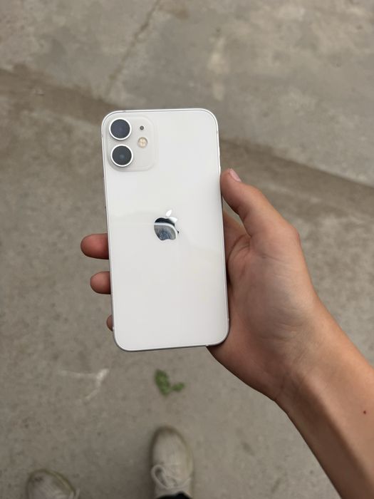 12mini iphone sotiladi 64 gb oq rang