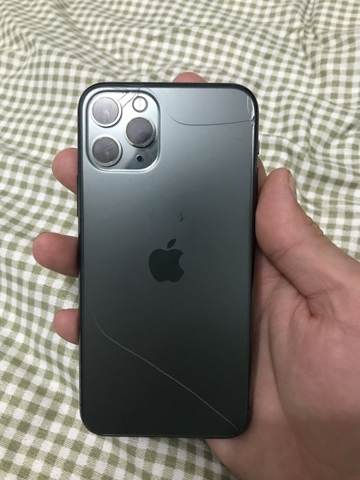 Продам Айфон 11 про