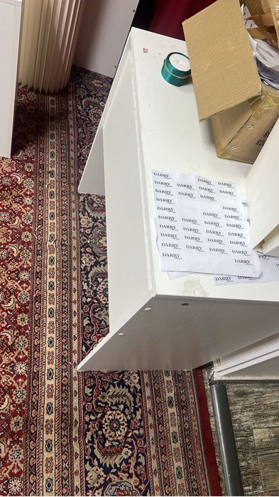 Продается мебель цветочного магазина