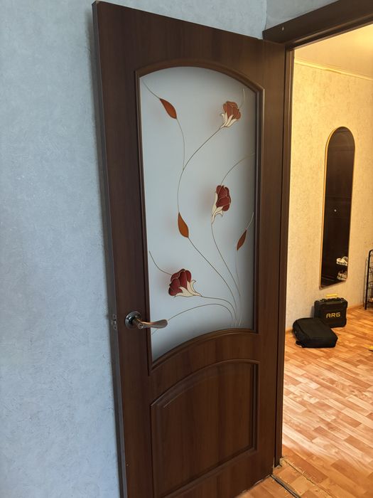 Двери меж комнатные