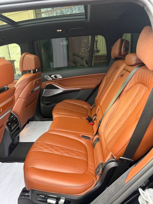 BMW X7 xDrive 40i Nasiya Savdoga Sotiladi! Продаётся в Рассрочку.