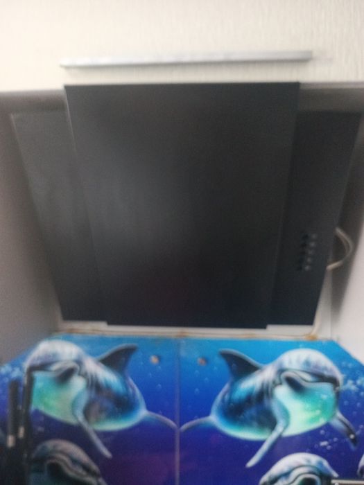 Продам вытяжку .