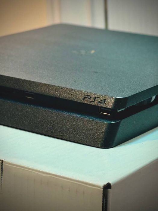 Playstation 4sliim 1 tb