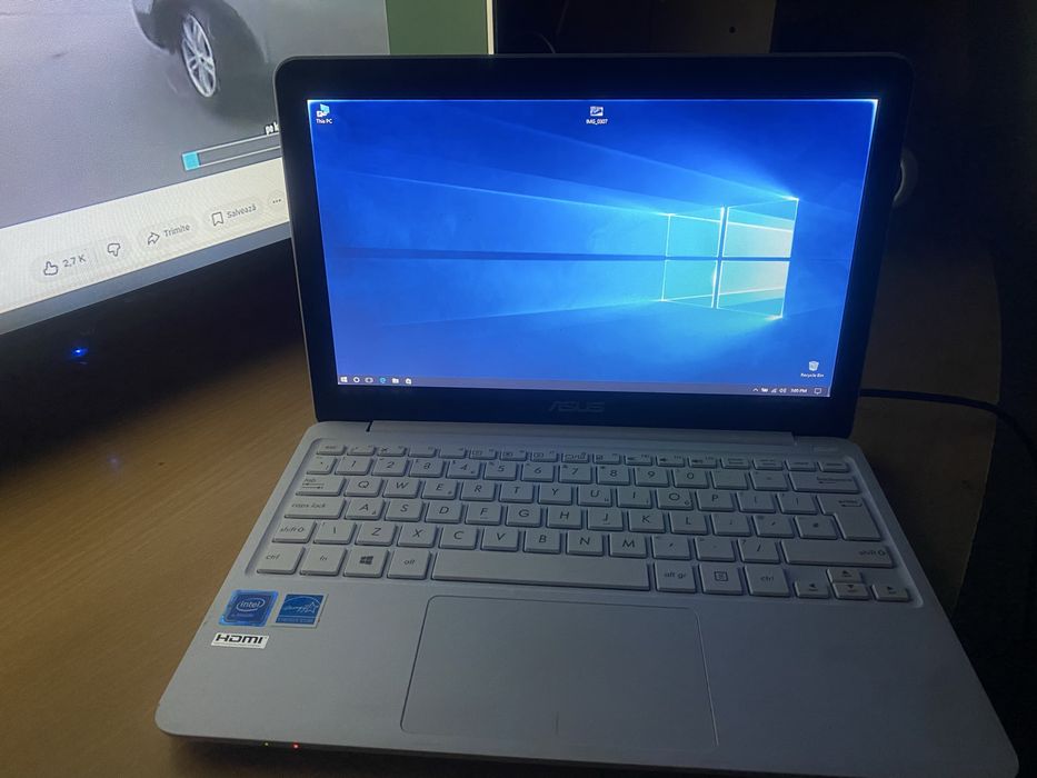 Laptop asus mini