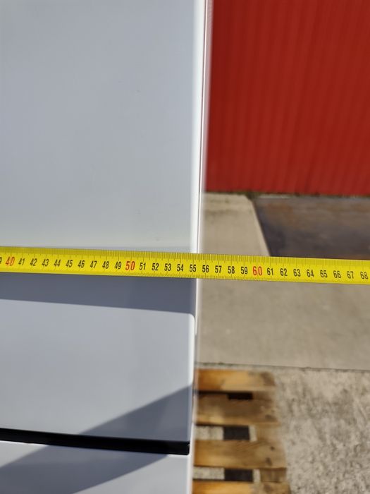 Хладилник с фризер FRIDGEMASTER