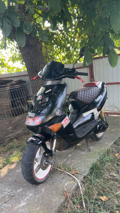 vand aprilia sr 50 in perfecta stare