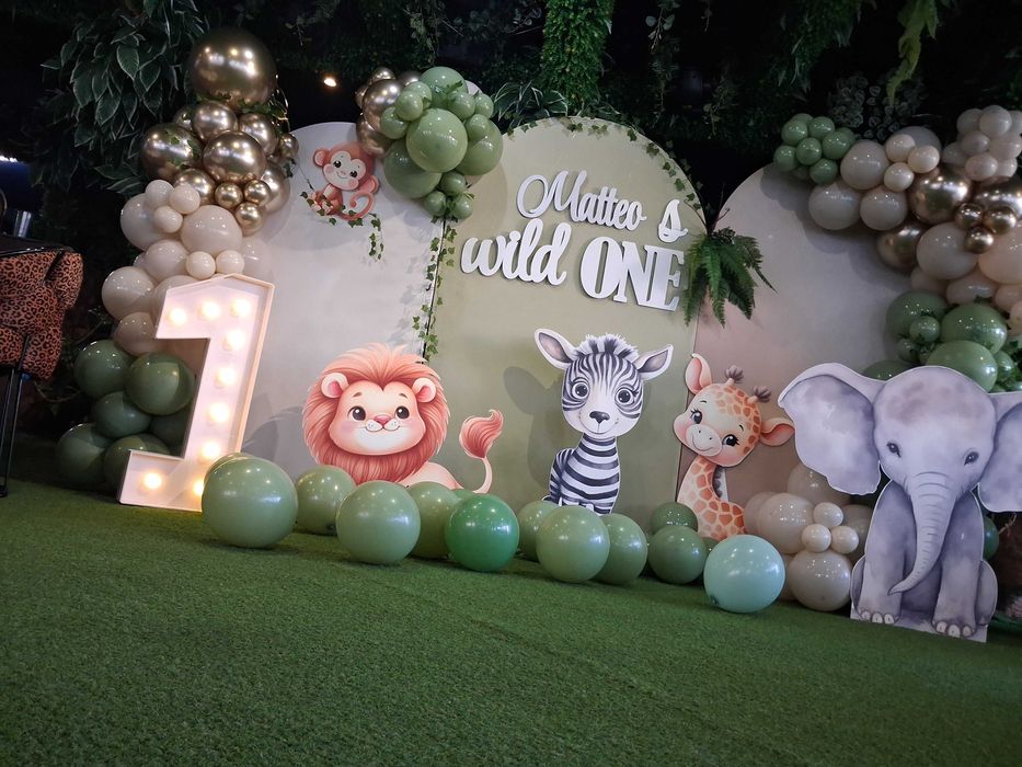Arcada baloane majorat Decor aniversare/zi nastere/gender reveal / Panou foto 18 ani Photocorner botez