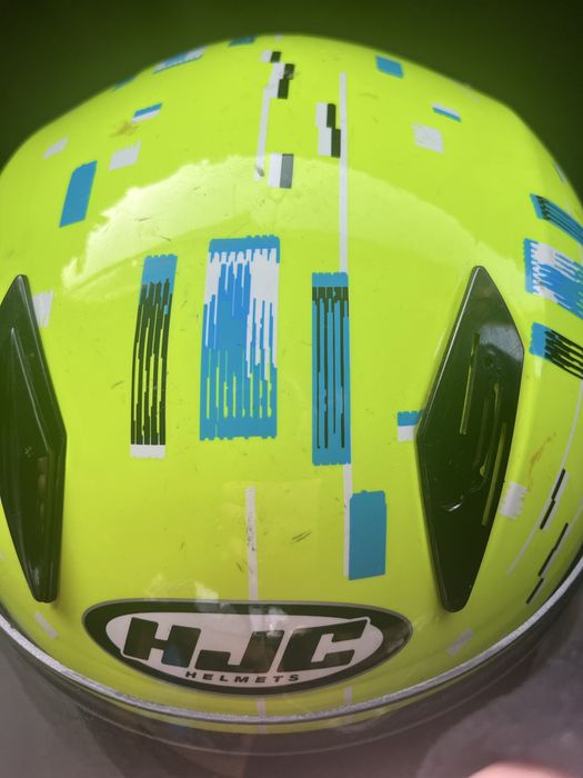 Пистова каска за дете