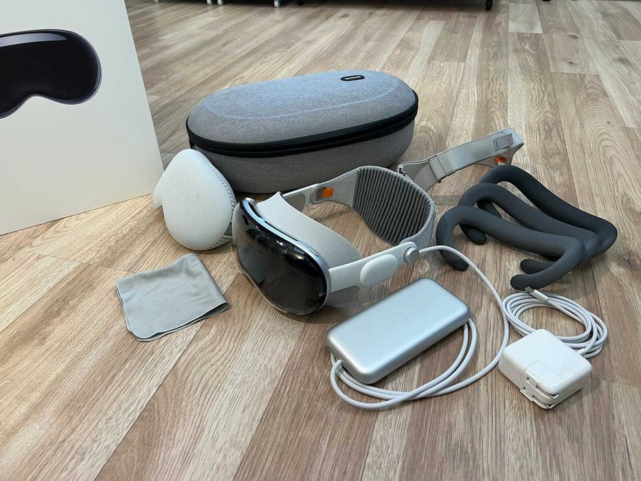 Apple Vision Pro 512Gb VR Headset