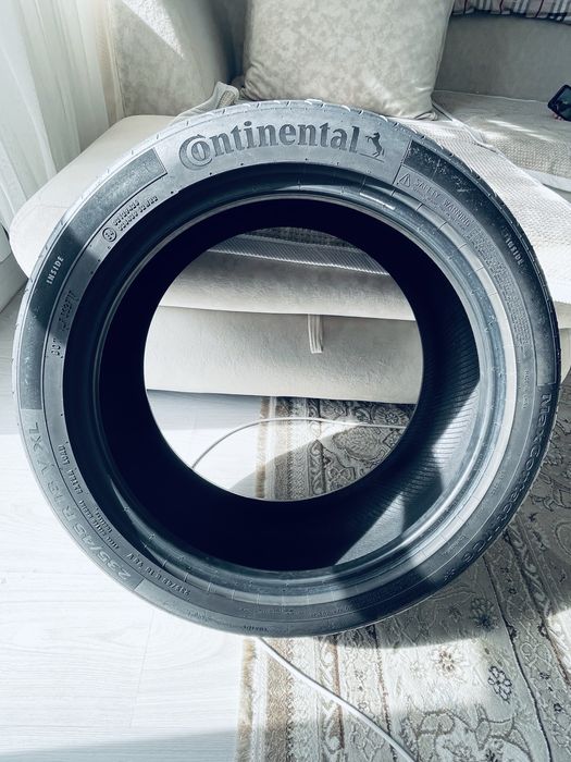 Продам Шины Летн-е «235/45/18, Continental” , За 2-штук!!!