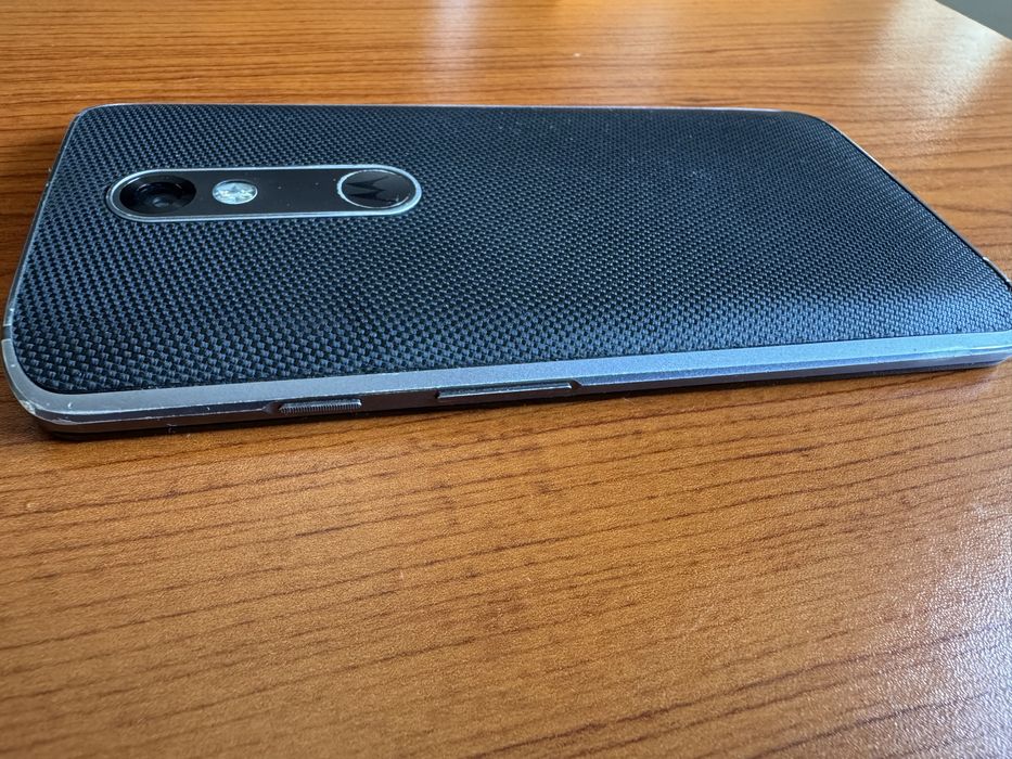 Moto X Force - Motorola XT1580 с екран който не може да бъде счупен