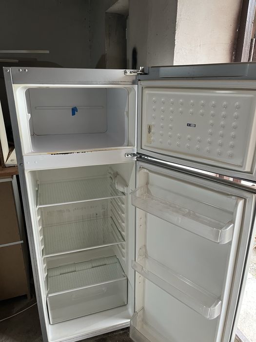 Продается холодильник б/у в хорошем состоянии