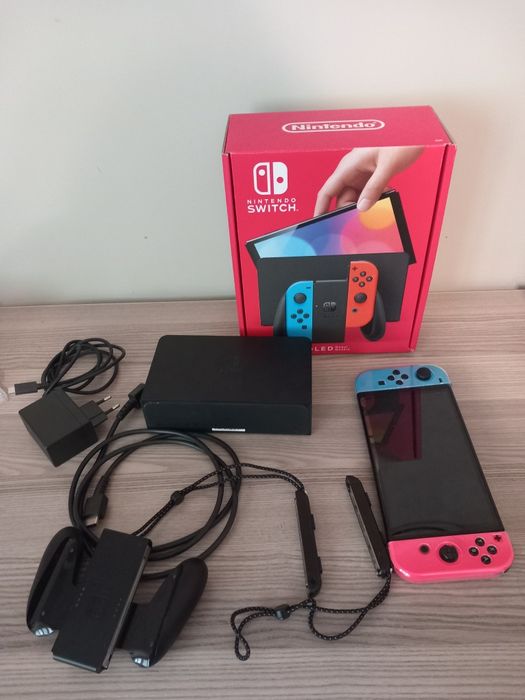 Nintendo led 64gb neon red/blue