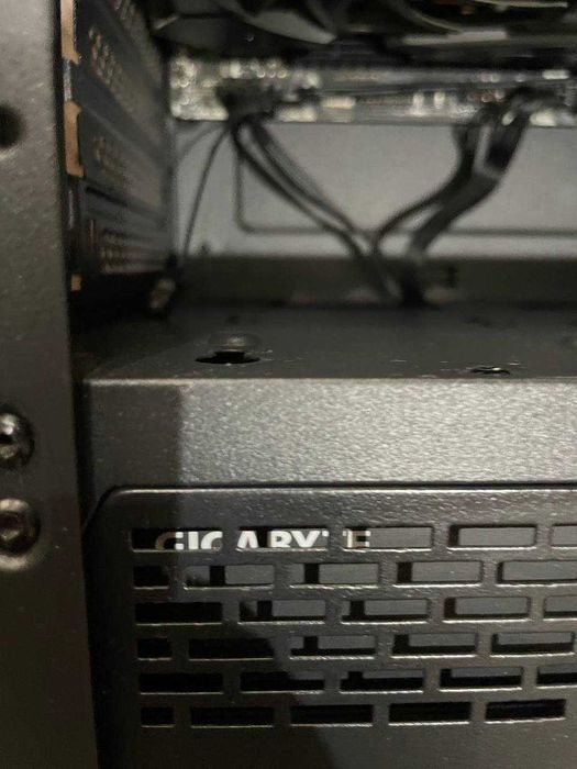 Gaming PC Ryzen 5 3600X / RX 5600 XT 6GB / 16GB RAM