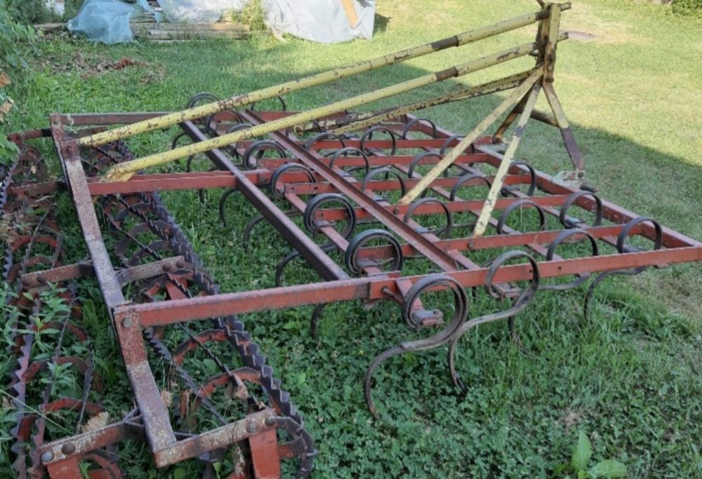 Combinator cultivator agricol
