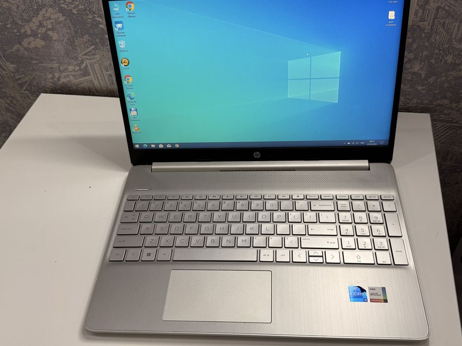 hp ideal xolatdagi noutbuk sotiladi