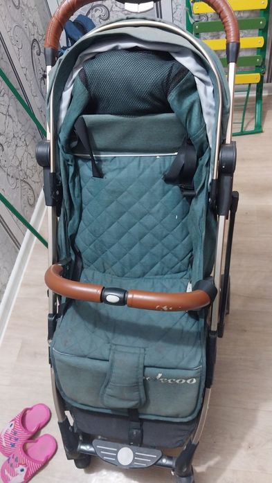 Коляска детская зелёная