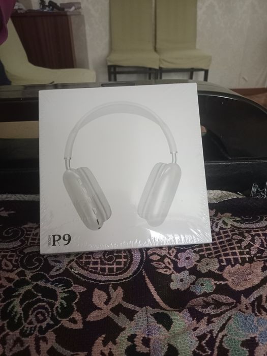 Срочно продам наушники новые