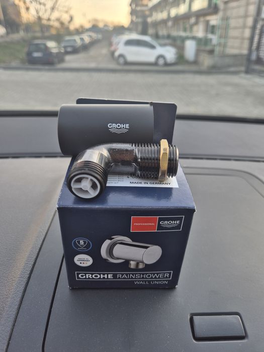 Стенно коляно и държач GROHE