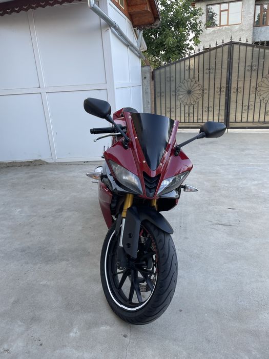YAMAHA yzf r 125 2016 ROSU