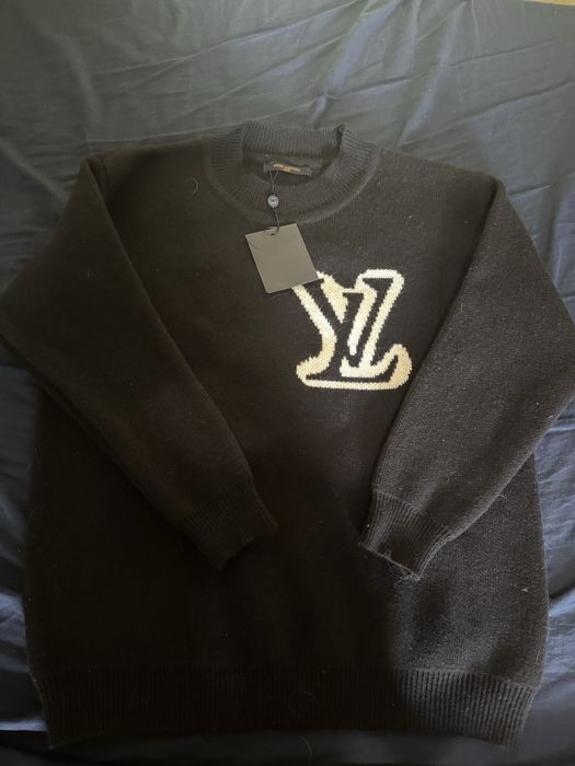 Louis vuiiton и ysl пуловери