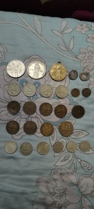 Продам старинные монеты