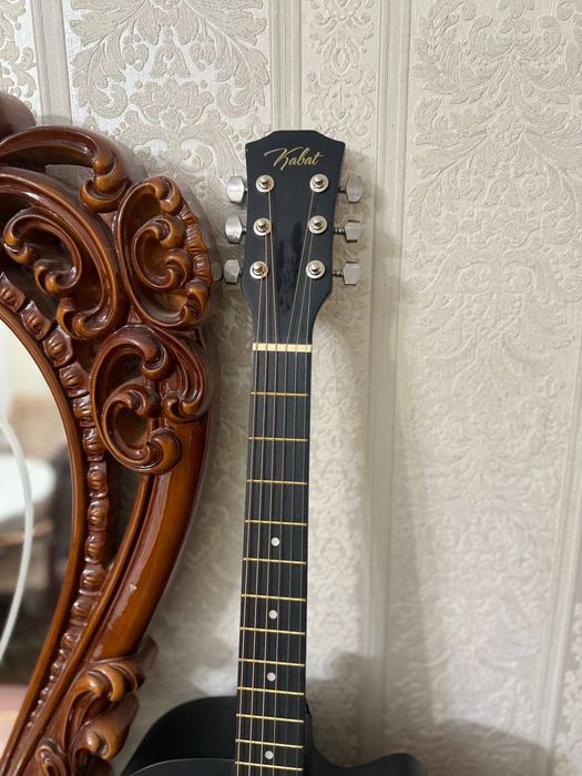 Gitara chexoli bilan