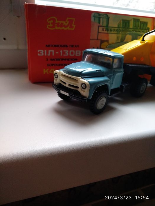 Модель 1:43 муковоз ЗИЛ ссср