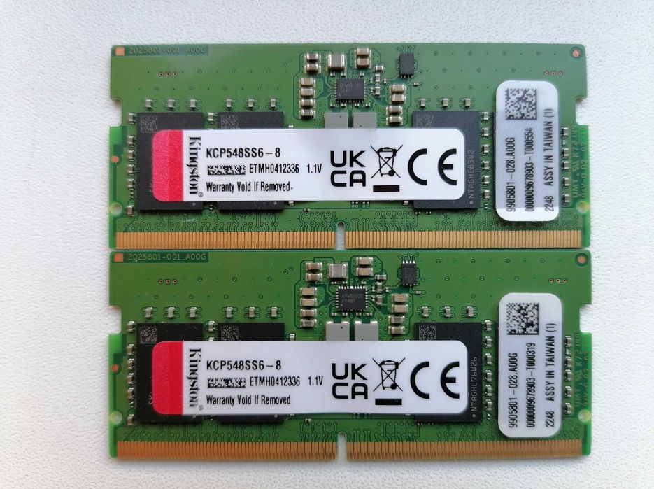 1 x 8GB DDR5 4800 < -- memorie laptop RAM SODIMM