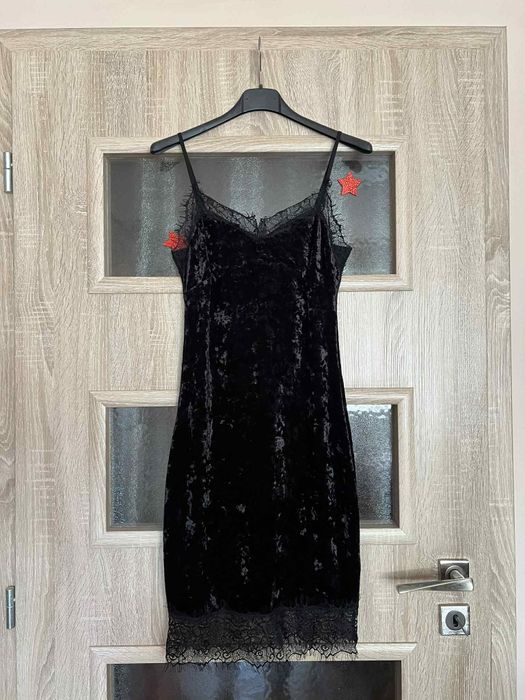 Midi кадифена рокля с дантела Bik Bok