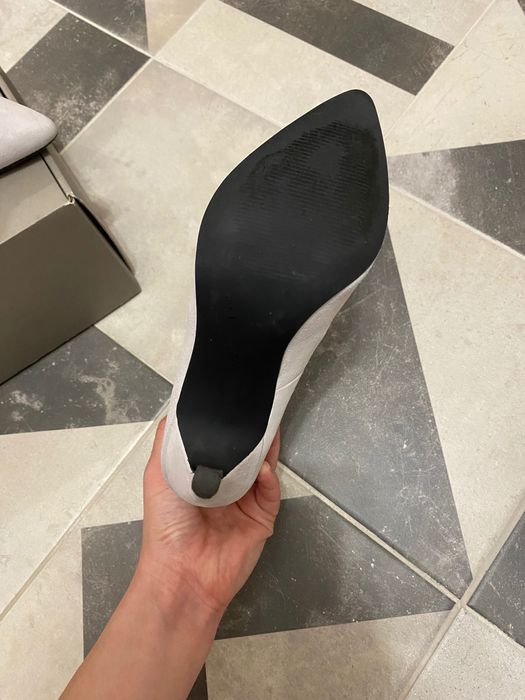 Красиви велурени обувки H&M, 35 номер!