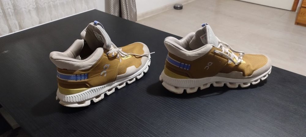 Маратонки 44номер uq