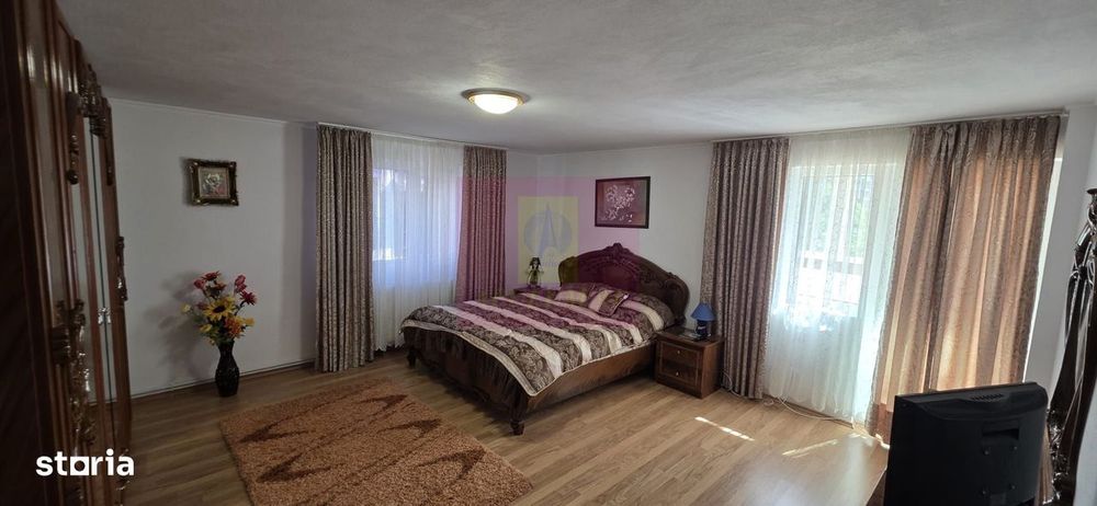Vila cu 7 camere de vanzare in Busteni