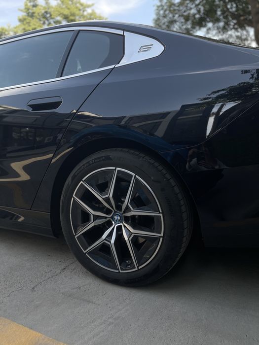 BMW I5 40L M- Sport 2025