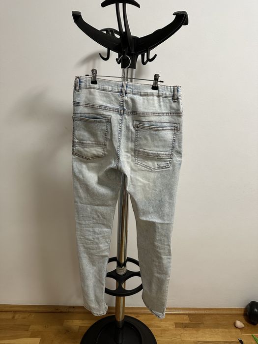 Blugi Rezerved Marimea 170cm