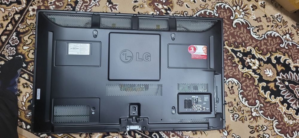 Телевизор lg (не смарт)